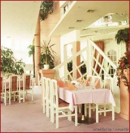 Hotel Swiatowit Łódź Buitenkant foto