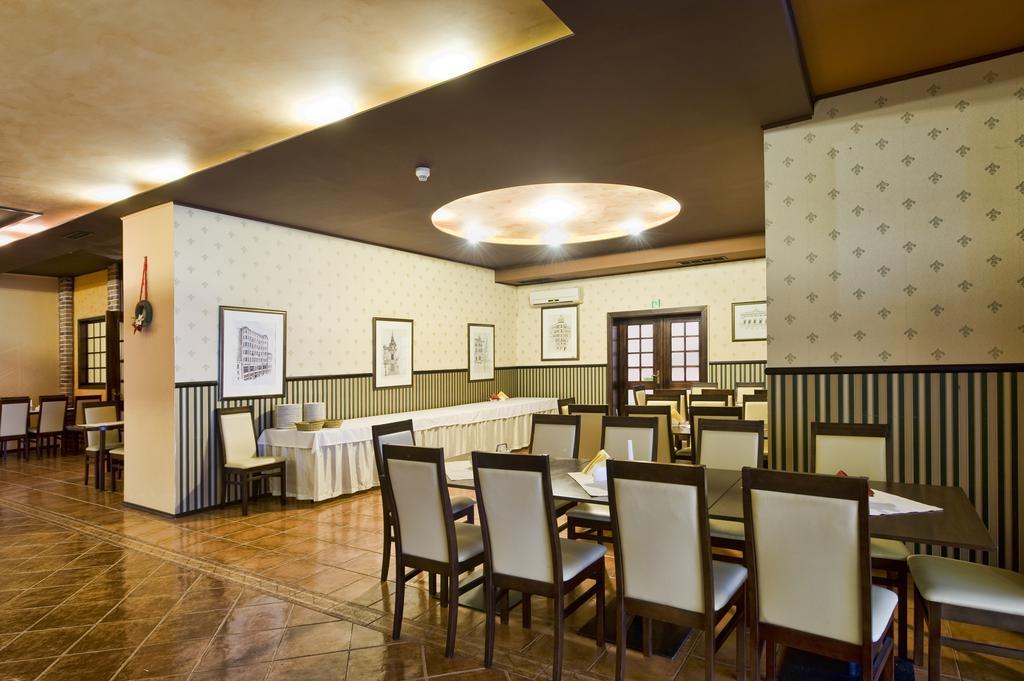 Hotel Swiatowit Łódź Buitenkant foto